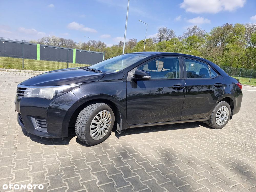Toyota Corolla - 24