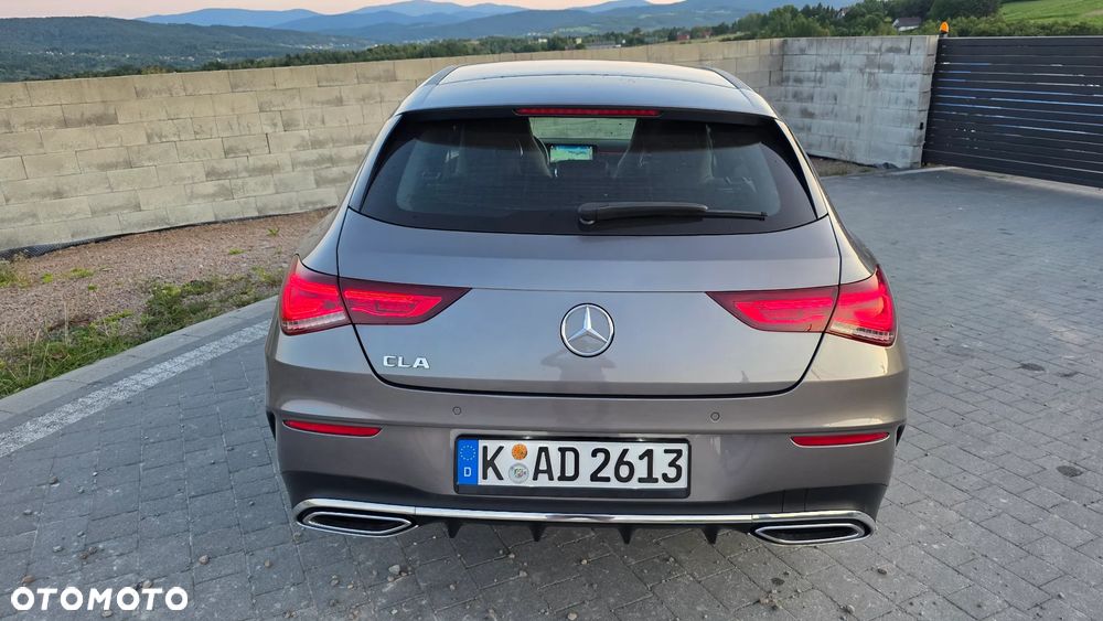 Mercedes-Benz CLA 180 7G-DCT AMG Line - 5