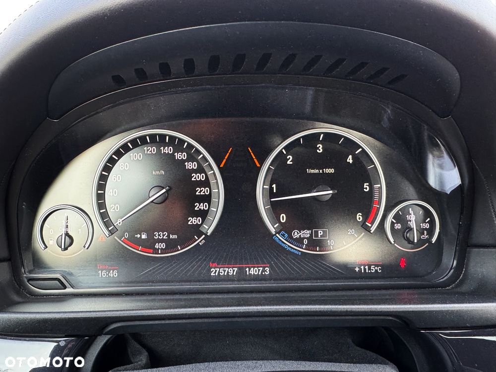 BMW Seria 5 530d xDrive Sport-Aut Luxury Line - 23