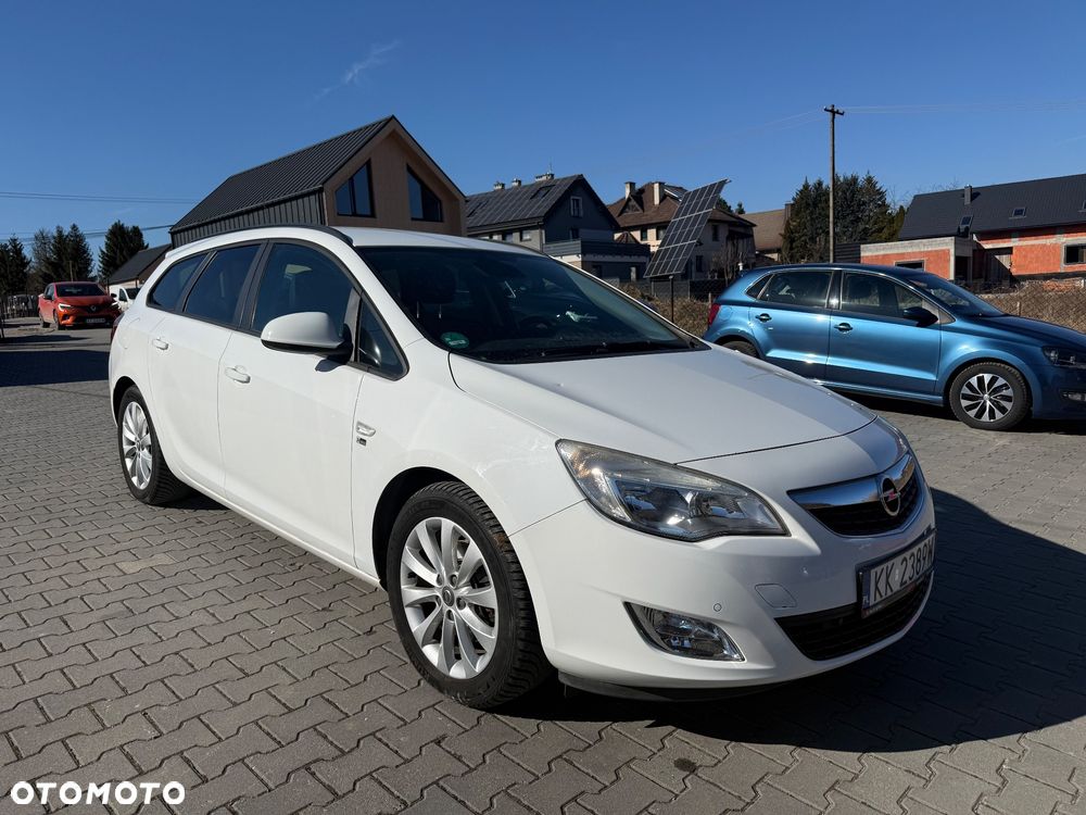 Opel Astra 1.7 CDTI DPF 150 Jahre - 3