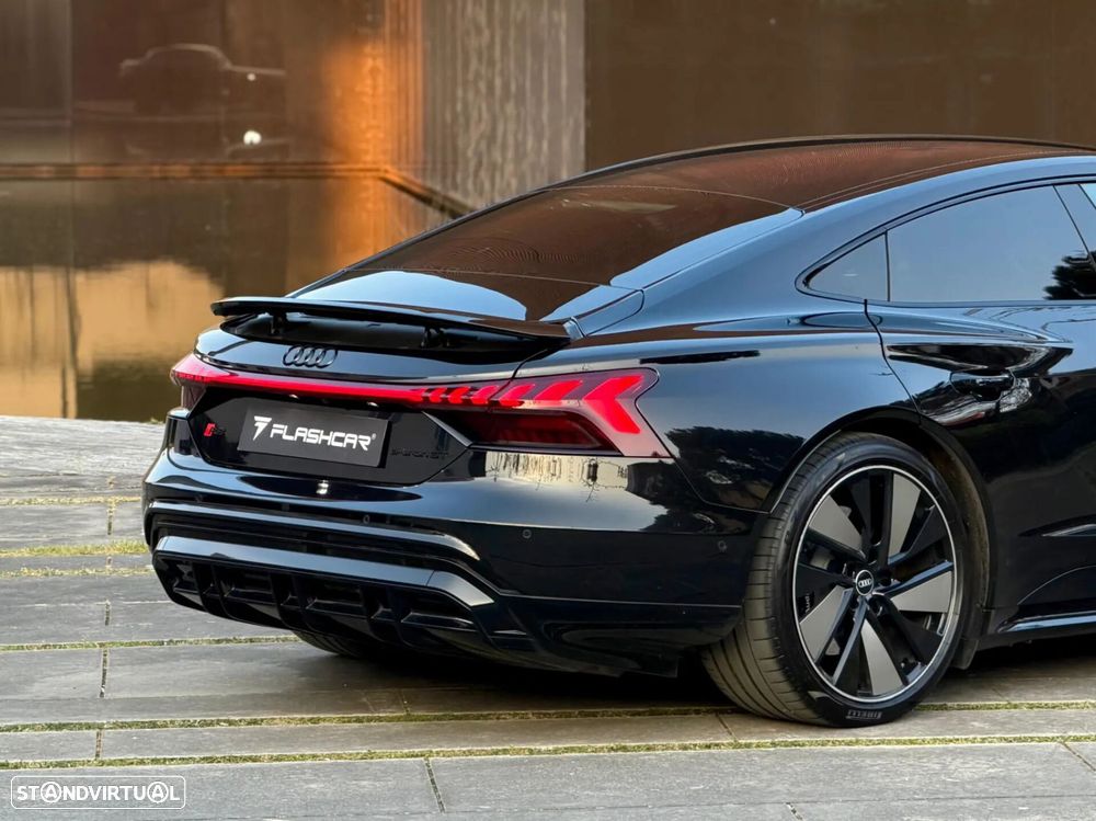 Audi e-tron GT quattro - 26