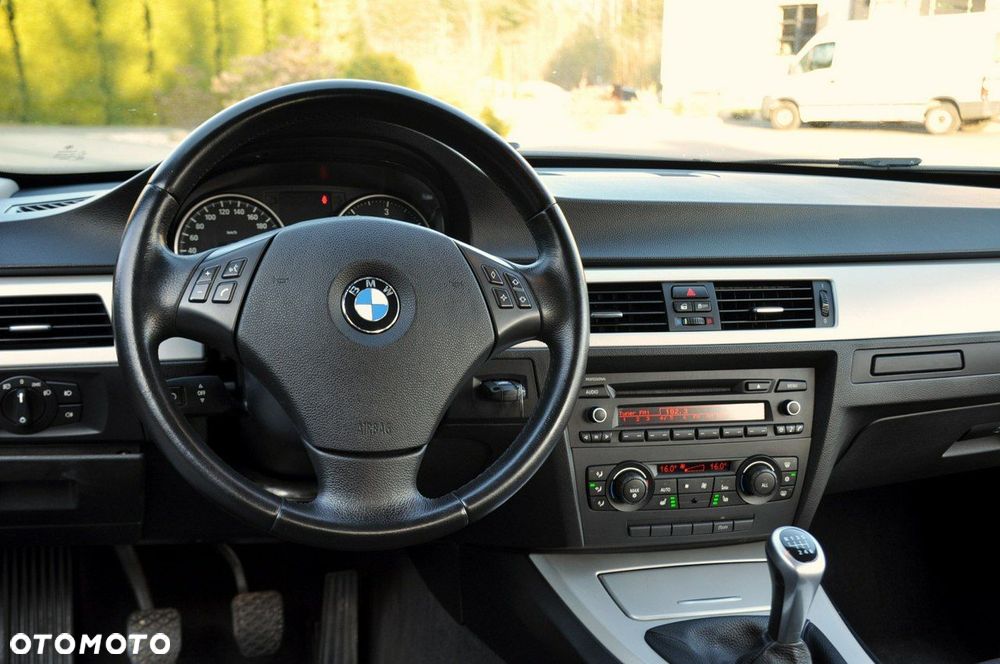 BMW Seria 3 - 29