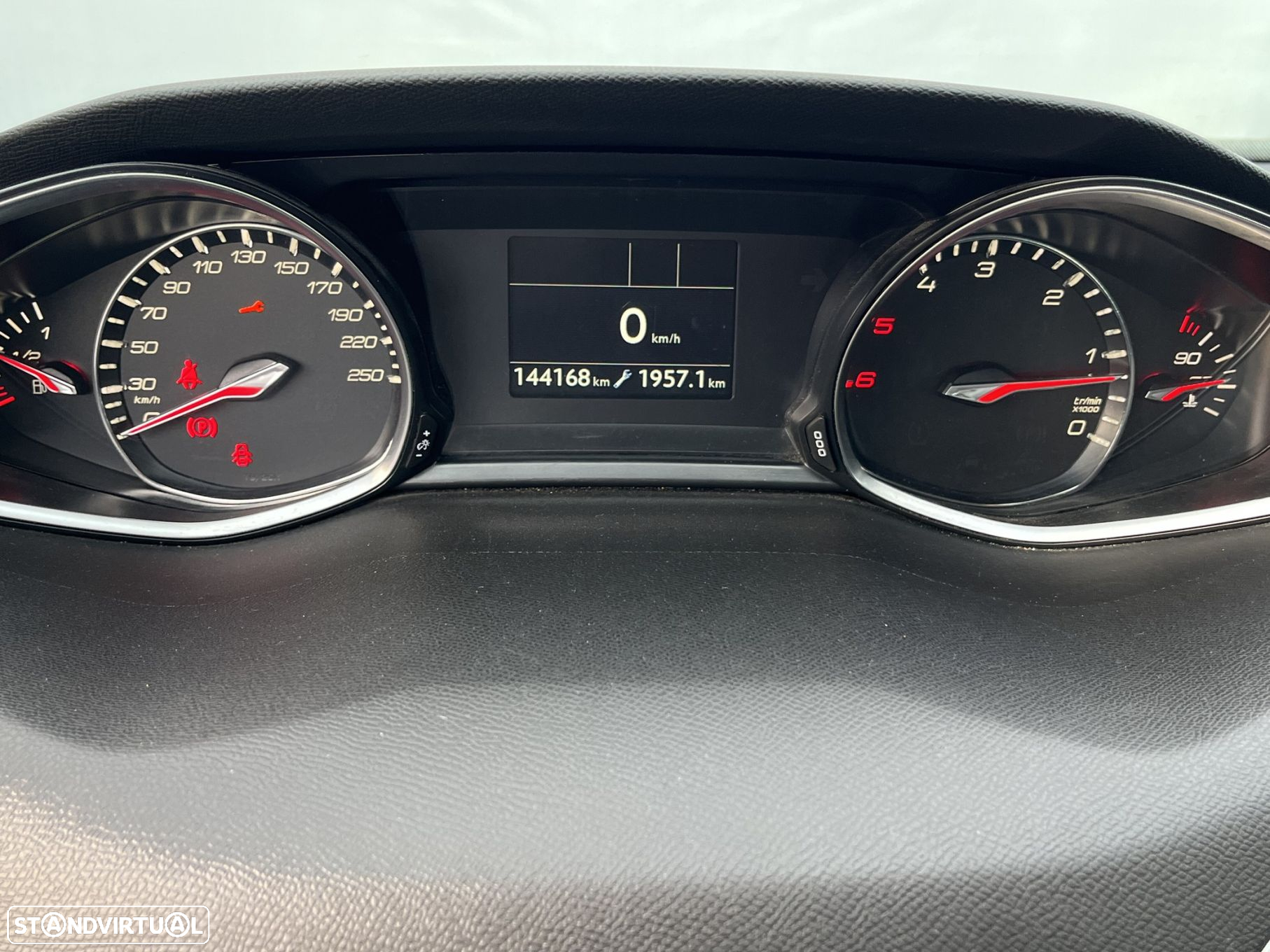 Peugeot 308 1.6 BlueHDi Business Line - 12