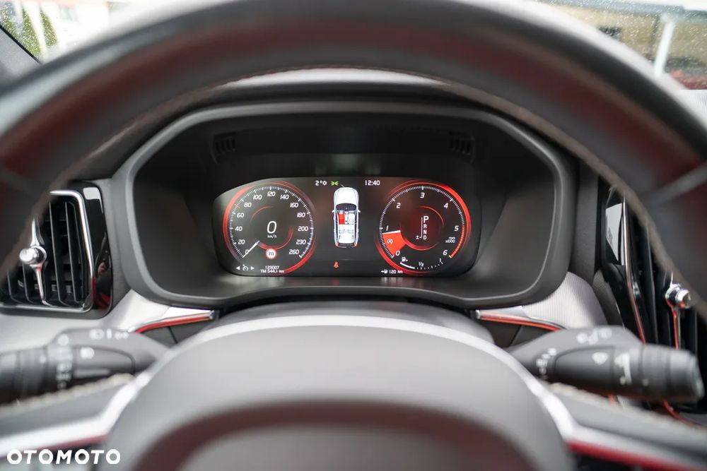 Volvo XC 60 D4 Geartronic RDesign - 31