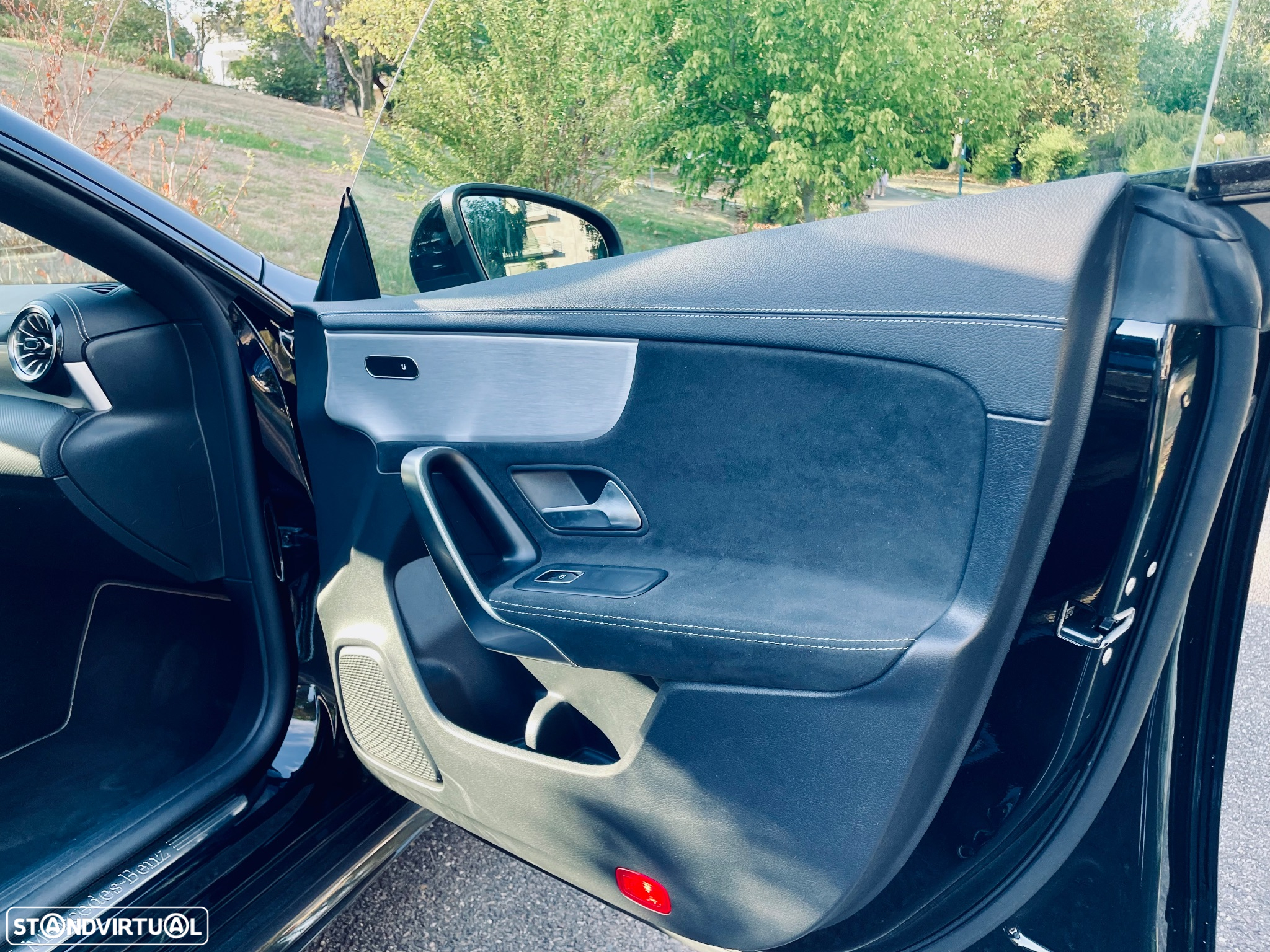 Mercedes-Benz CLA 250 e Shooting Brake AMG Line - 14