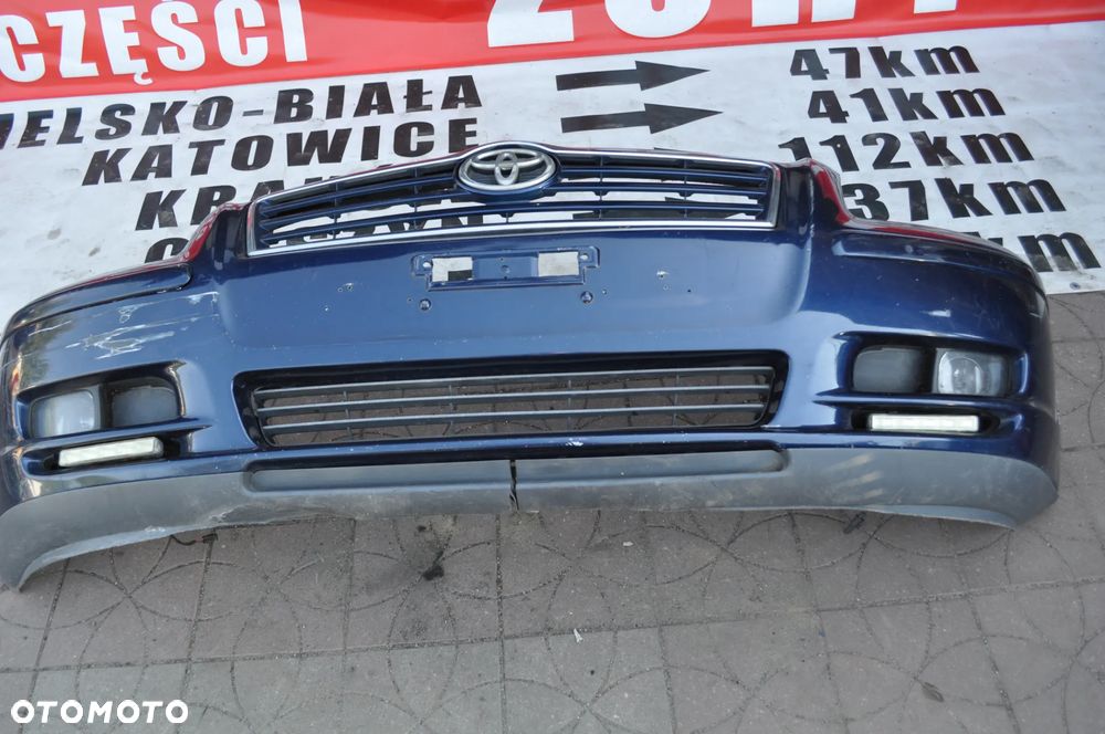 toyota avensis T25 zderzak nr 50596 WYSYŁKA - 2