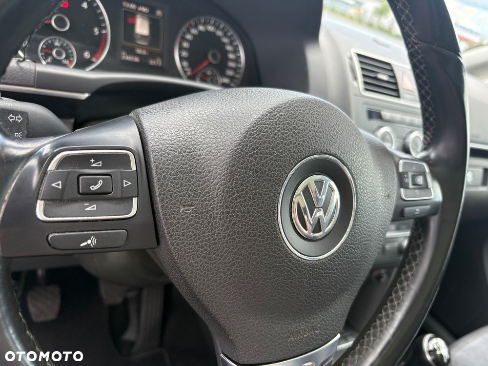 Volkswagen Touran 1.6 TDI DPF BlueMotion Technology Highline - 18