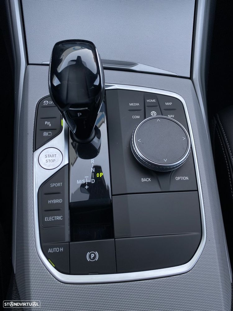 BMW 320 e Line Sport Auto - 29