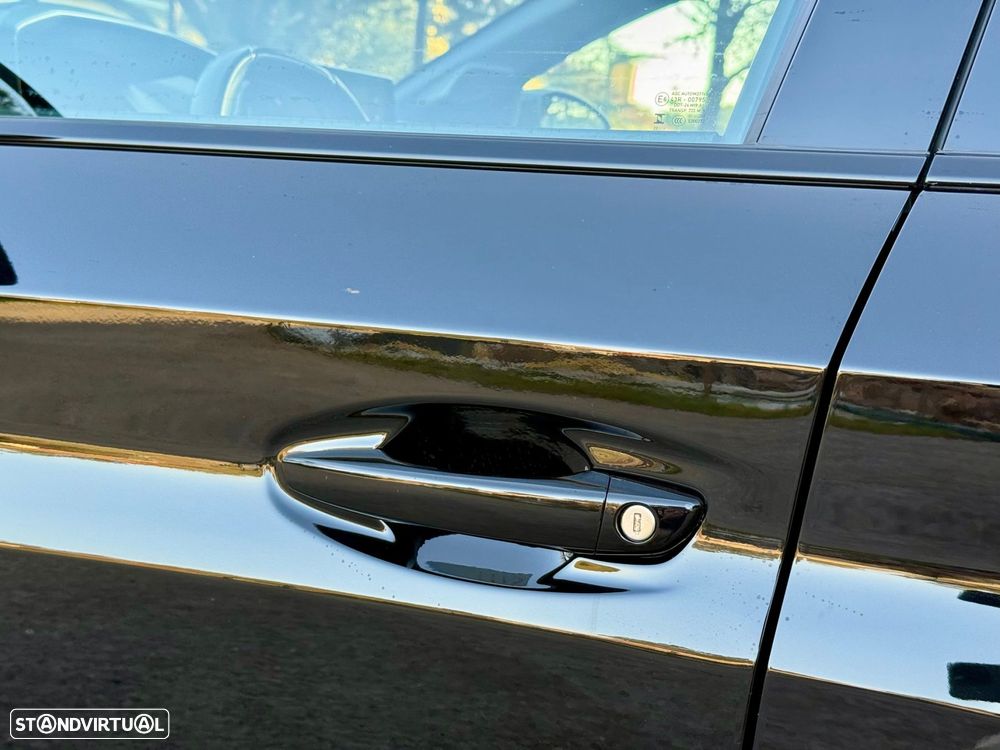 Peugeot e-208 50 kWh GT - 22
