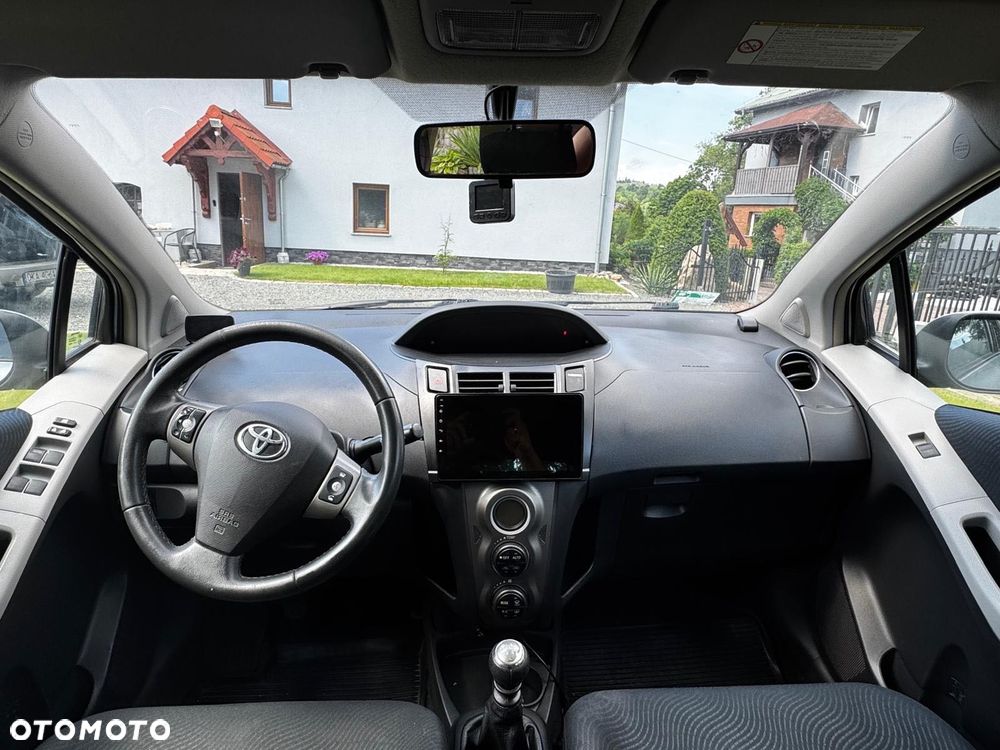 Toyota Yaris - 6