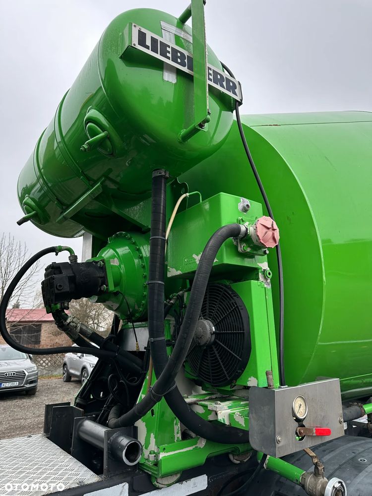 Volvo FMX 420 8x4 - 9