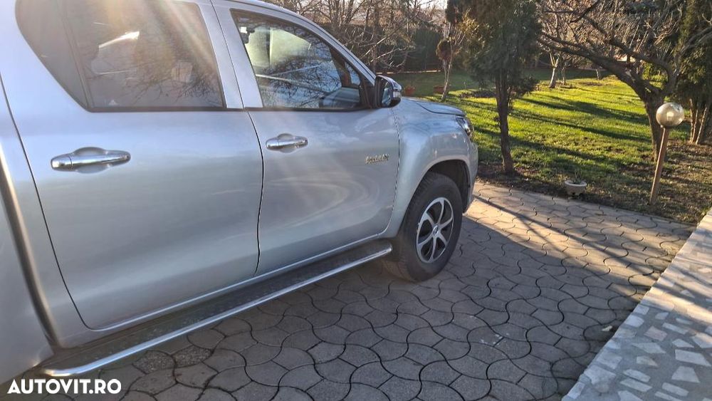 Toyota HILUX - 7