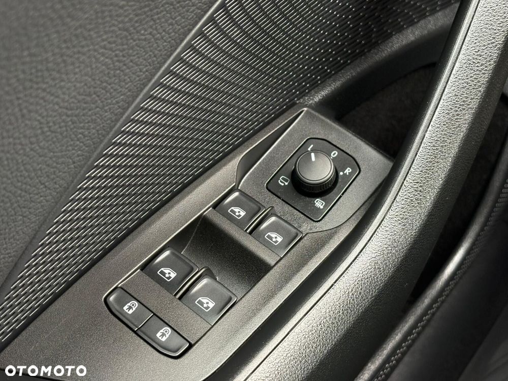 Skoda Octavia 1.5 TSI mHEV Sportline DSG - 36
