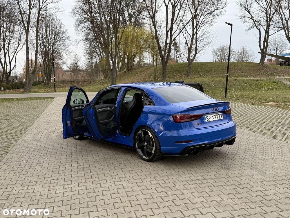 Audi RS3 Sportback - 17
