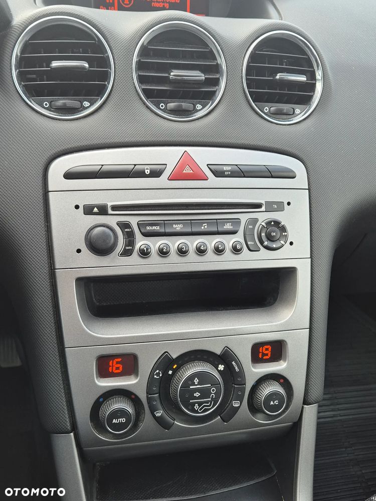 Peugeot 308 120 VTi Style - 12