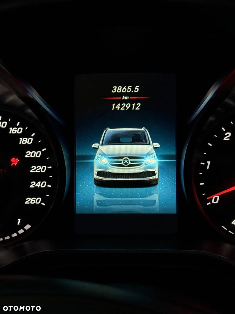 Mercedes-Benz Klasa V 300 d Exclusive 9G-Tronic (d³ugi) - 19
