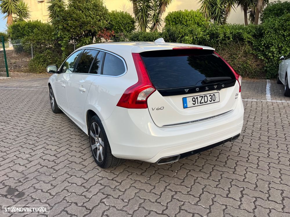 Volvo V60 D6 Plug-In-Hybrid AWD Geartronic Pure Limited - 17