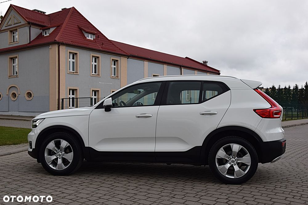 Volvo XC 40 T3 Geartronic Momentum Pro - 9