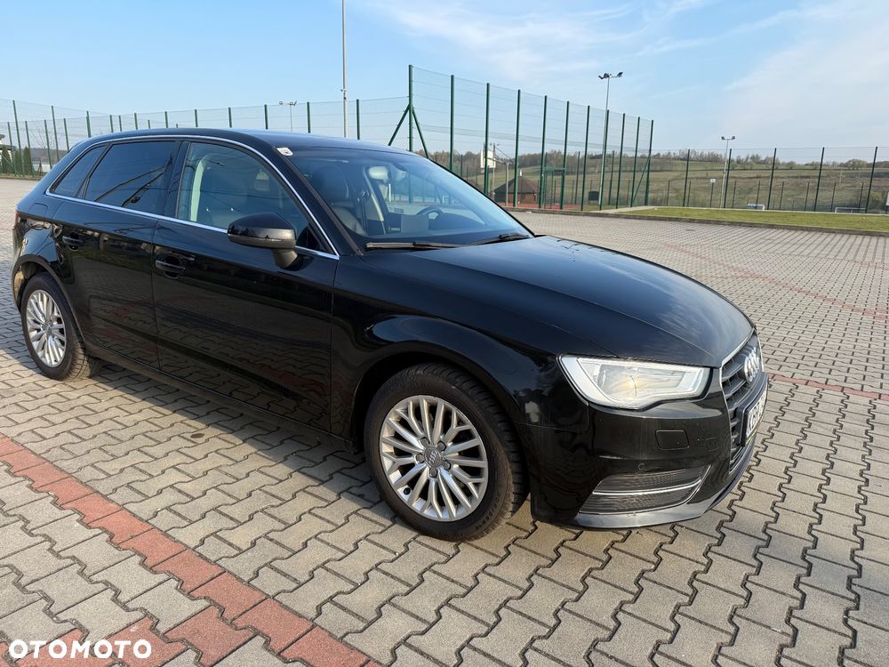 Audi A3 Sportback 1.2 TFSI Attraction - 4