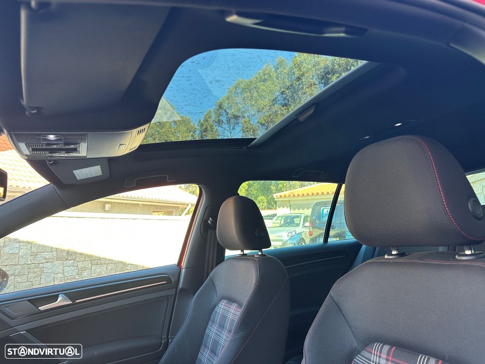 VW Golf 2.0 TSi GTi - 8