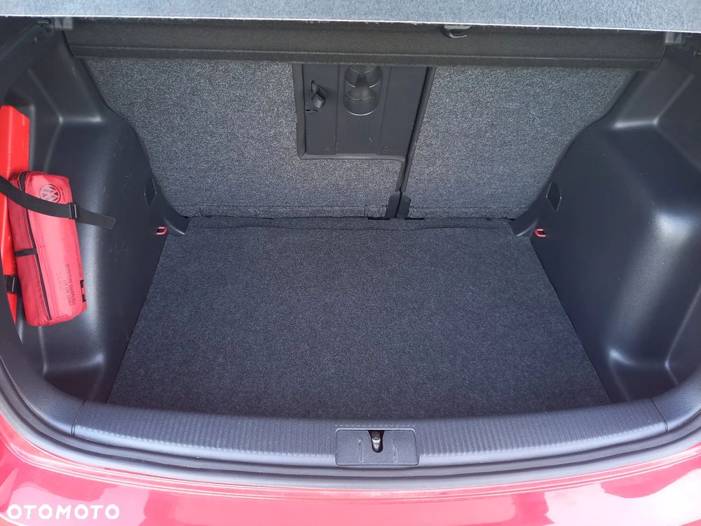 Volkswagen Golf Plus 1.6 TDI DPF BlueMotion Technology DSG Comfortline - 9