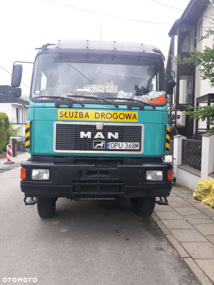 MAN 19 322 - 1