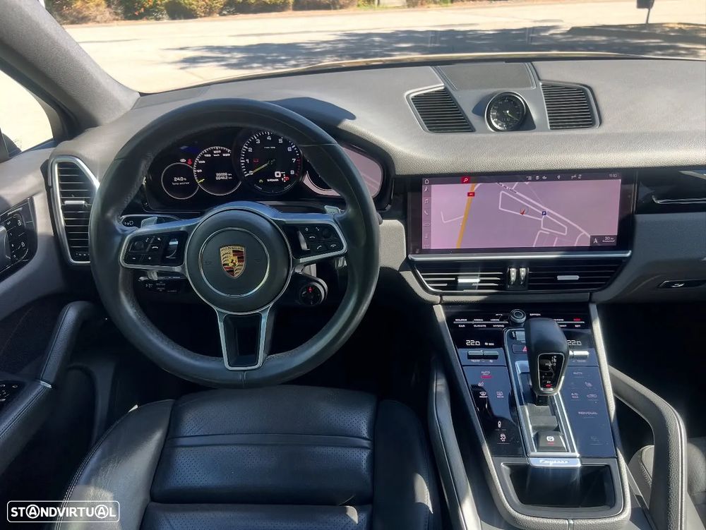 Porsche Cayenne Coupé E-Hybrid - 2