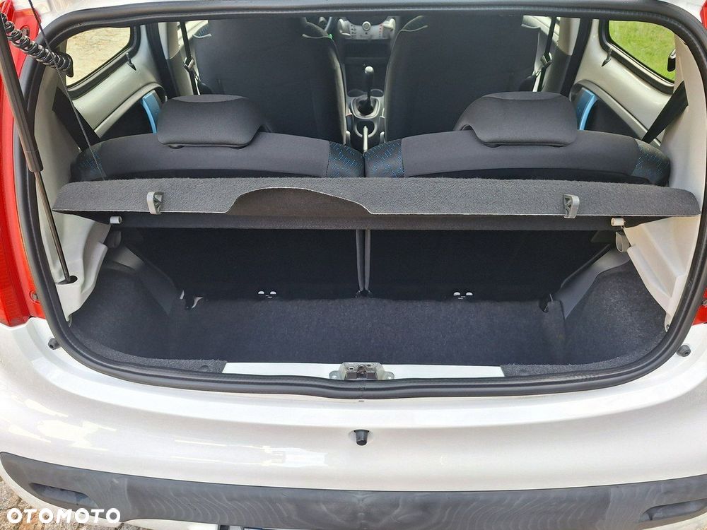 Peugeot 107 70 Millesim 200 - 18
