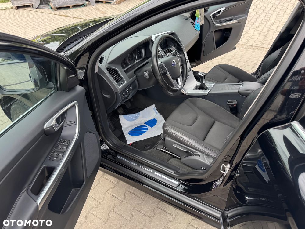 Volvo XC 60 D4 Drive-E Momentum - 22