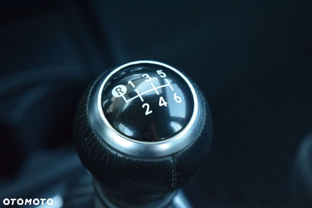 Toyota Yaris - 24