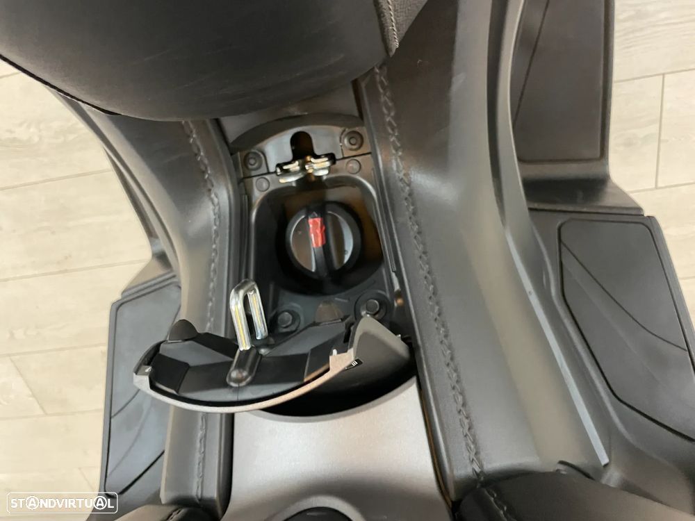Yamaha X-Max X-MAX 300 - 19