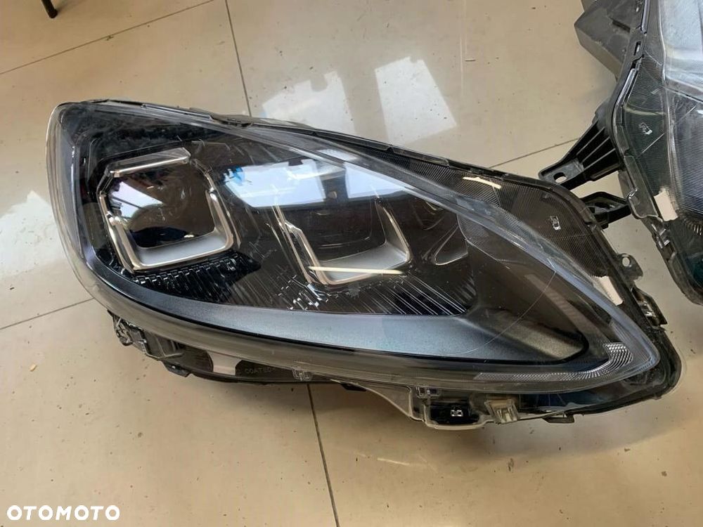 lampa przednia ford kuga mk3 full led lv4b-13e017-an lv4b-13e016-an komplet - 2