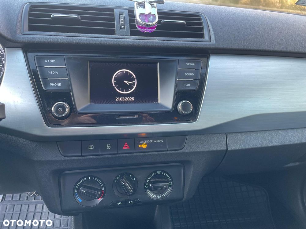 Skoda Fabia - 10