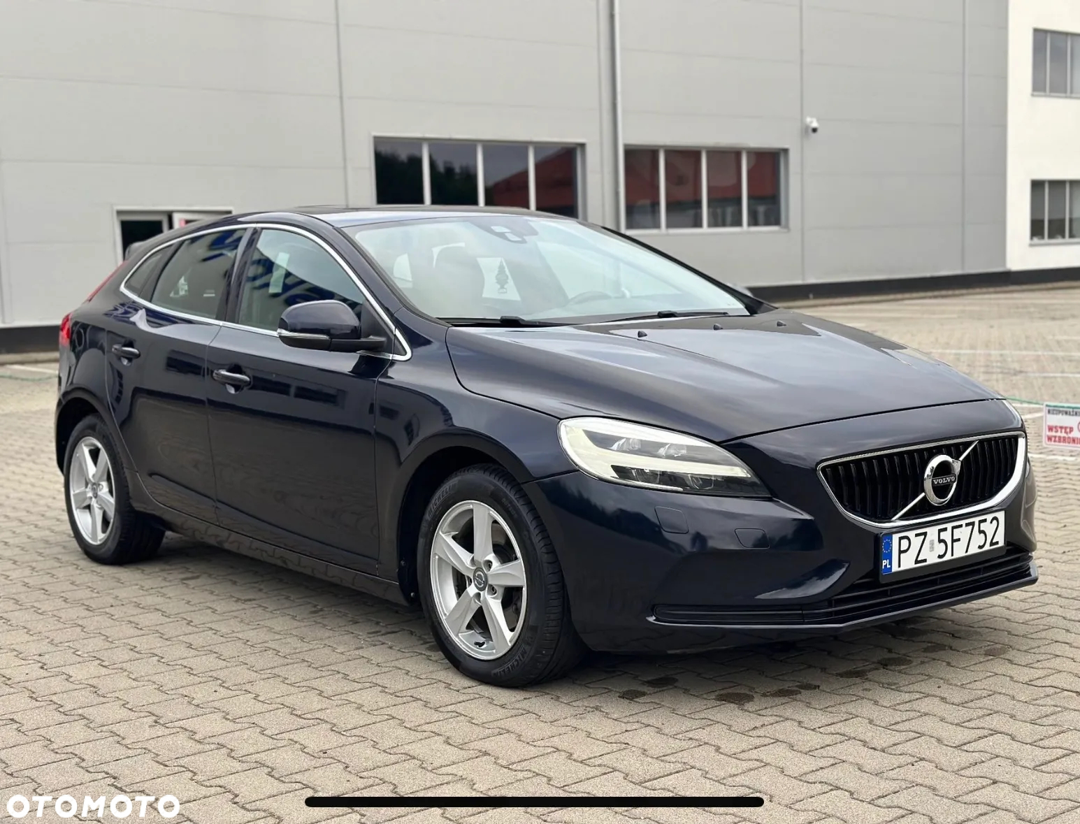 Volvo V40 T3 Drive-E Momentum - 2
