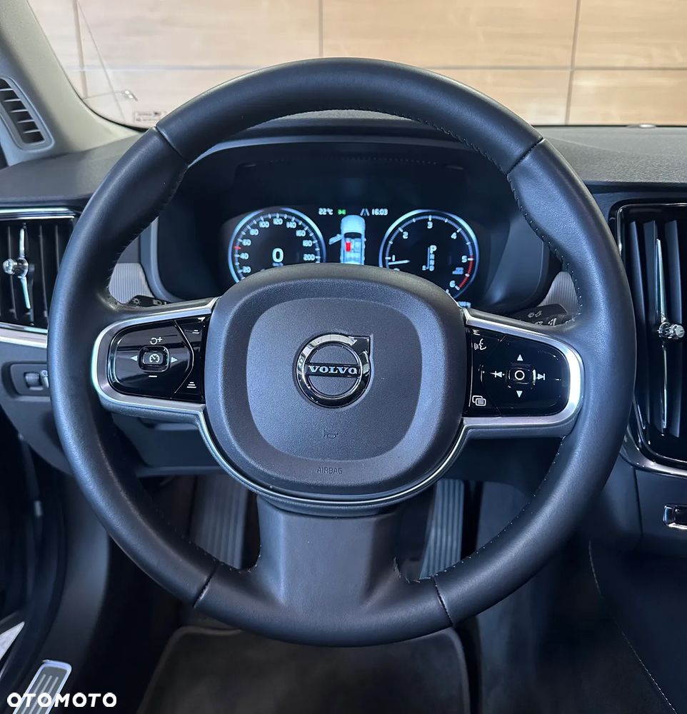 Volvo S90 D4 Inscription - 9