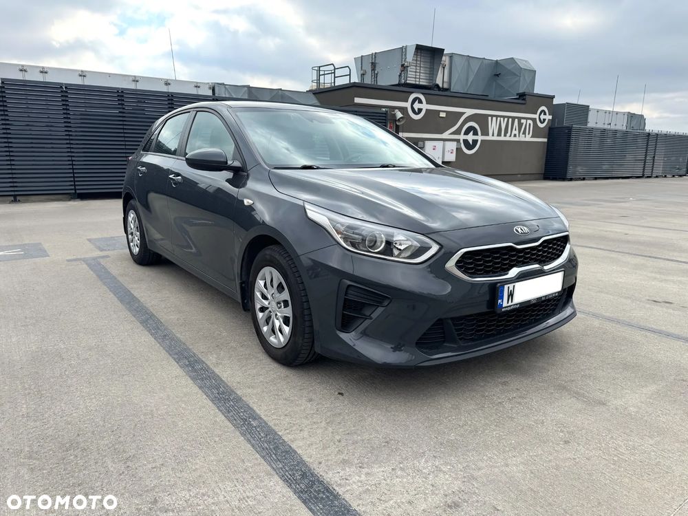 Kia Ceed - 11