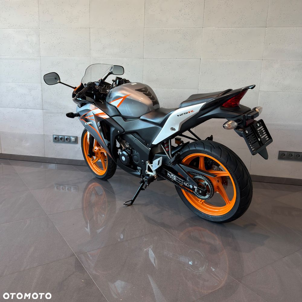 Honda CBR - 8