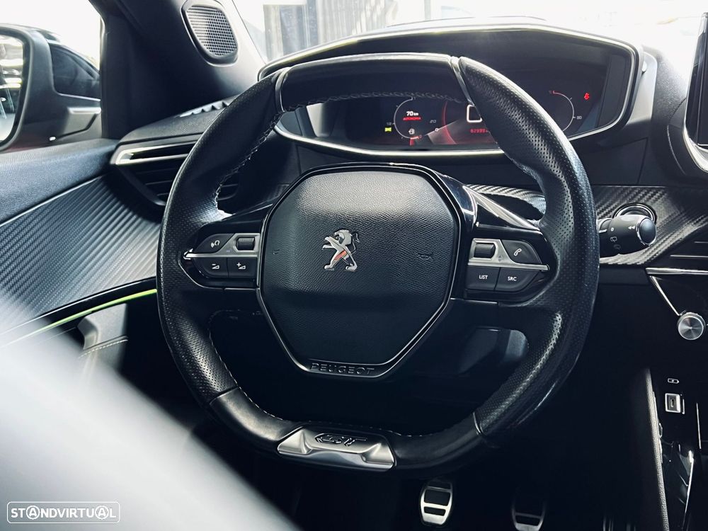 Peugeot 2008 1.2 PureTech GT Line - 17
