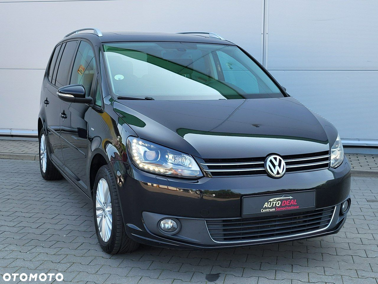 Volkswagen Touran - 3