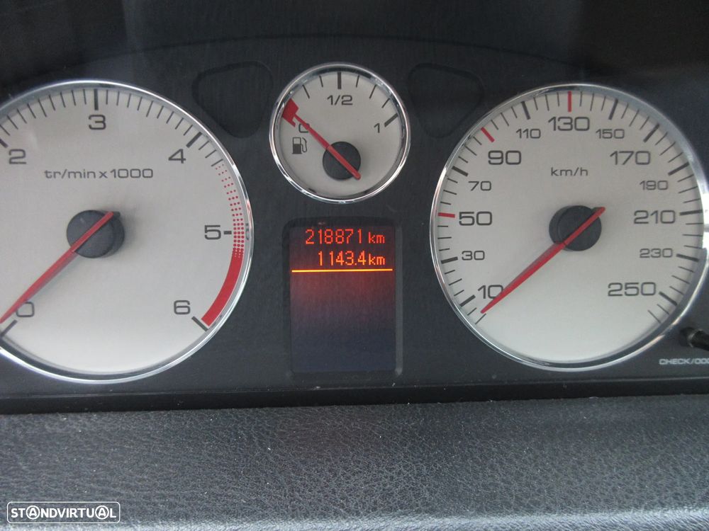 Peugeot 407 SW 1.6 HDi Executive - 26