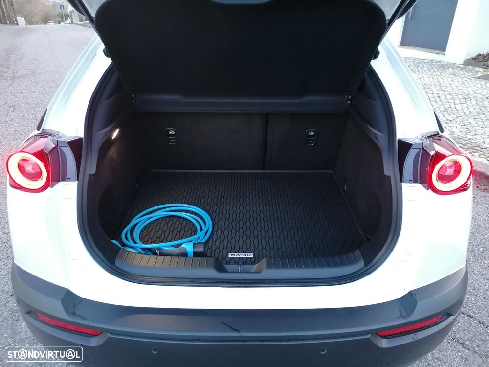 Mazda MX-30 e-SKYACTIV - 10
