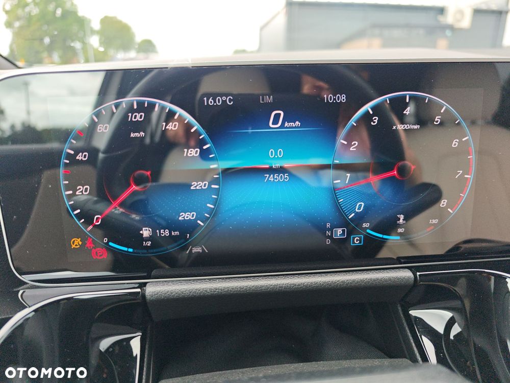 Mercedes-Benz GLA 200 mHEV 7G-DCT - 15