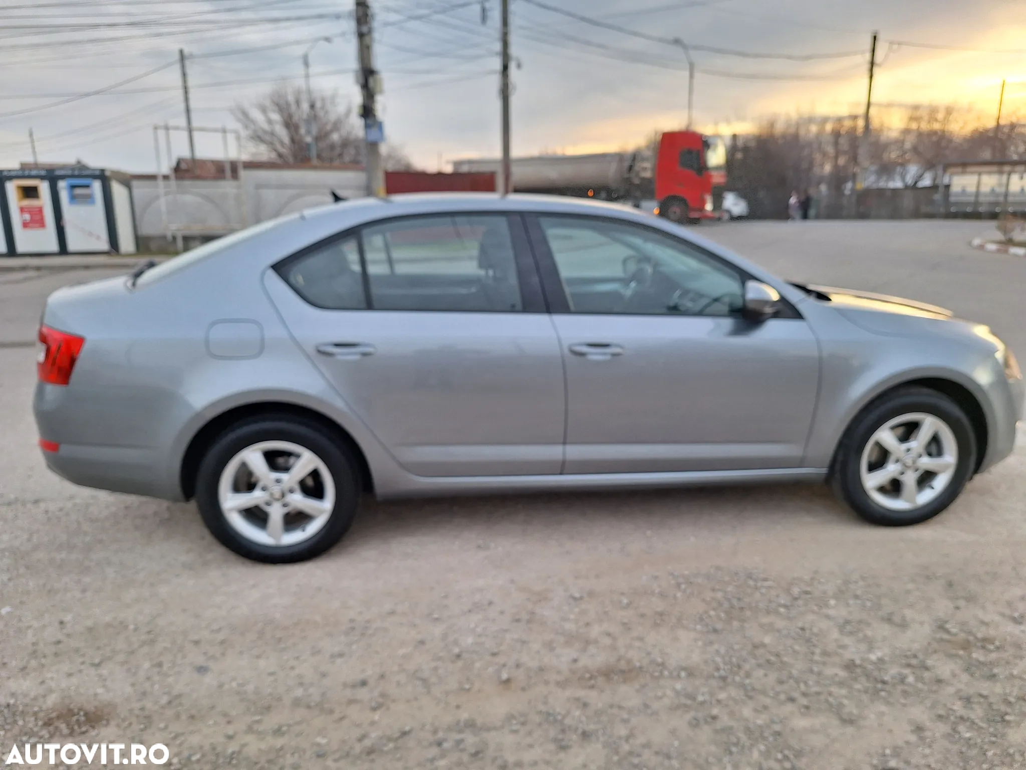Skoda Octavia 1.4 TSI ELEGANCE - 20