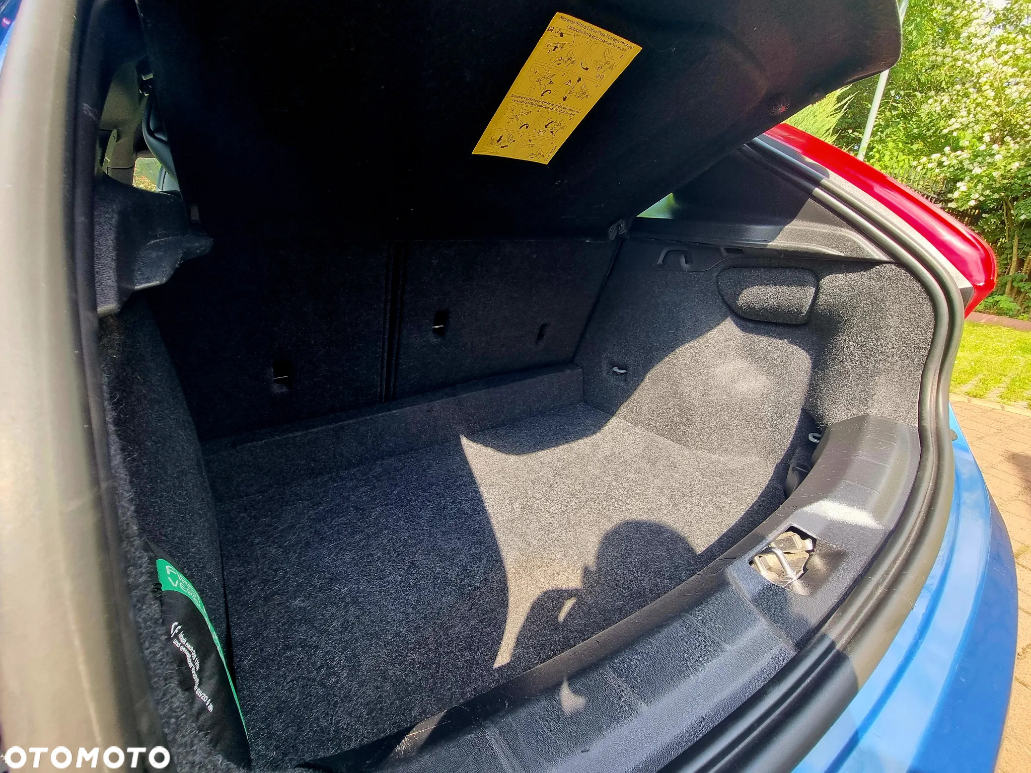 Volvo V40 D2 Drive-E R-Design Kinetic - 34