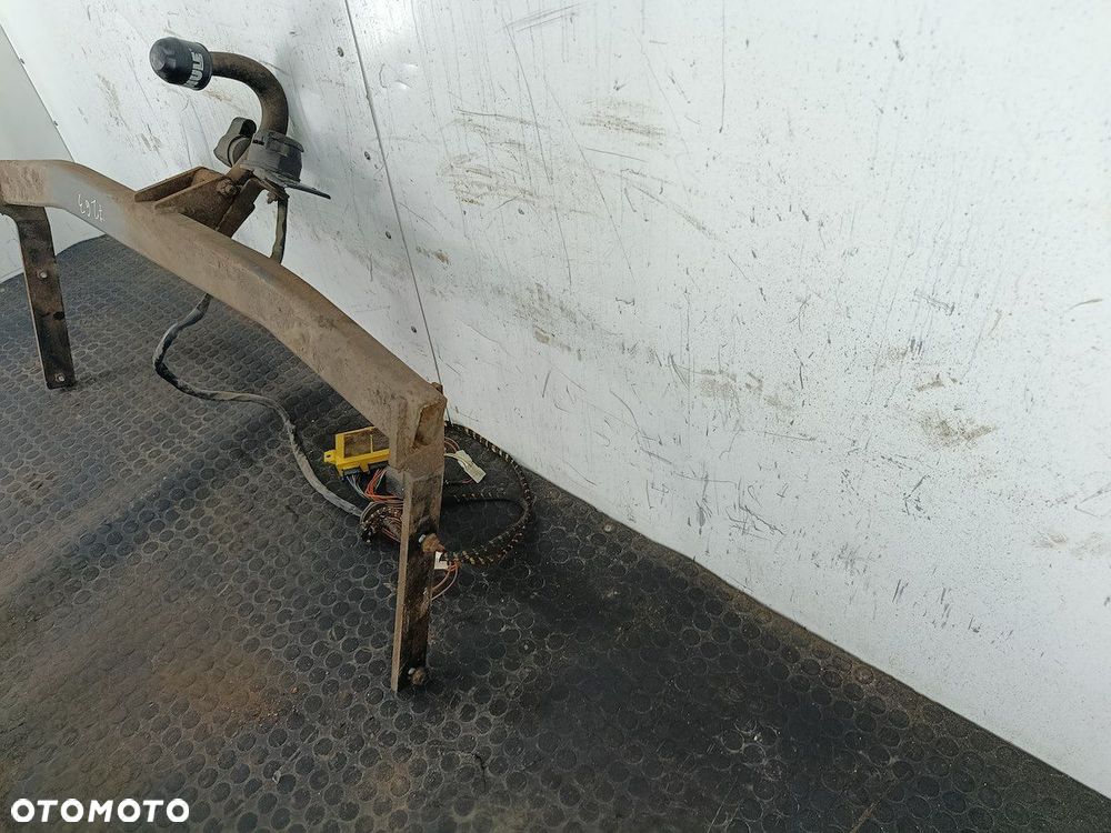 HAK HOLOWNICZY VW TOURAN I 4567 BRINK - 2