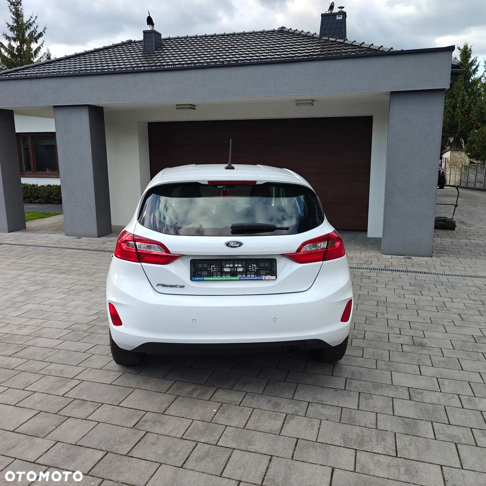 Ford Fiesta - 9