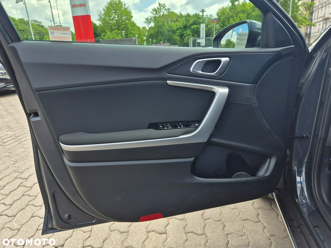 Kia XCeed - 12