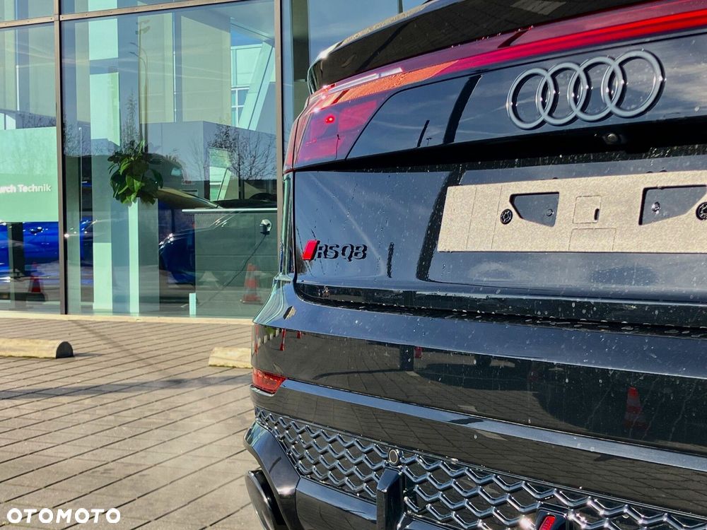 Audi RS Q8 - 12