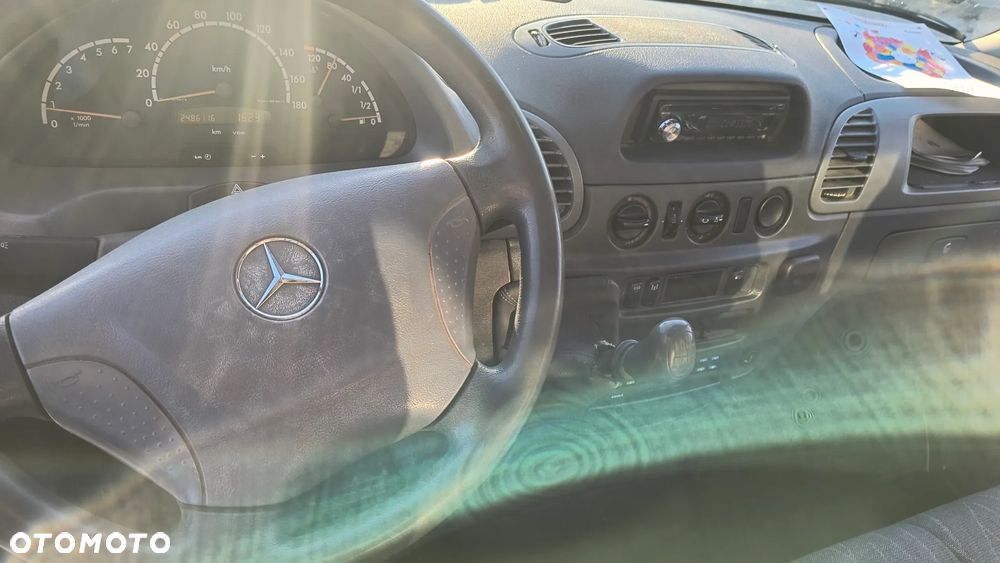 Mercedes-Benz Sprinter 616 - 17