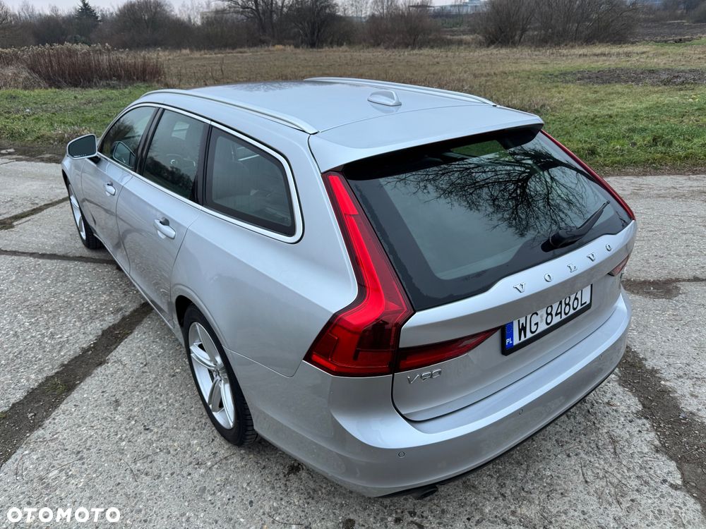 Volvo V90 D4 Momentum - 12